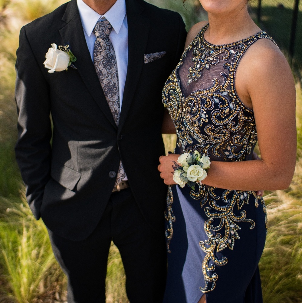 Prom Dress - Picture 4 of 6